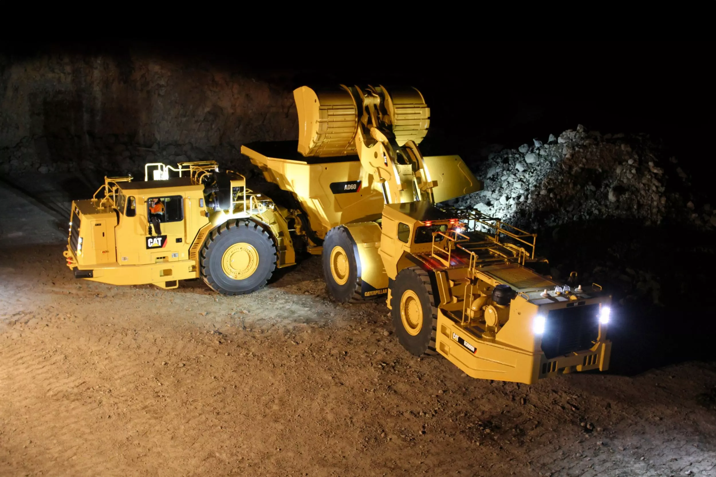 Caterpillar AD60, Шахтные самосвалы