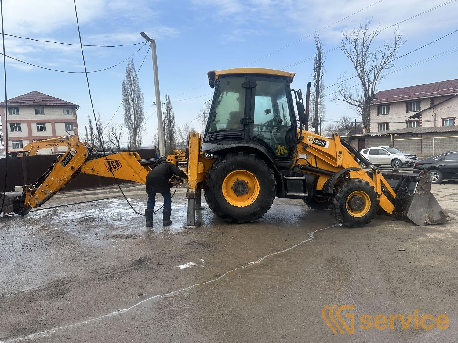 JCB