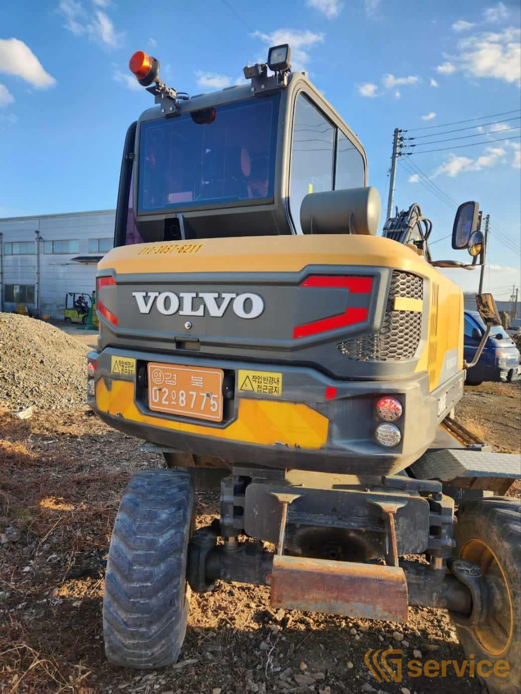VOLVO