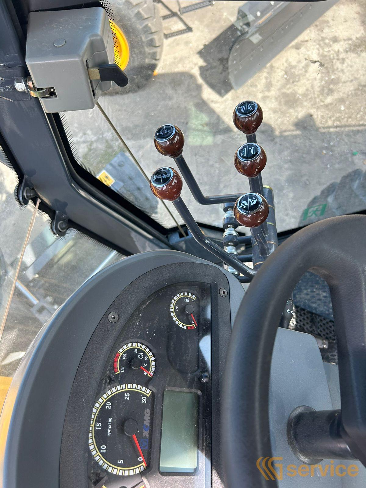 XCMG GR180
