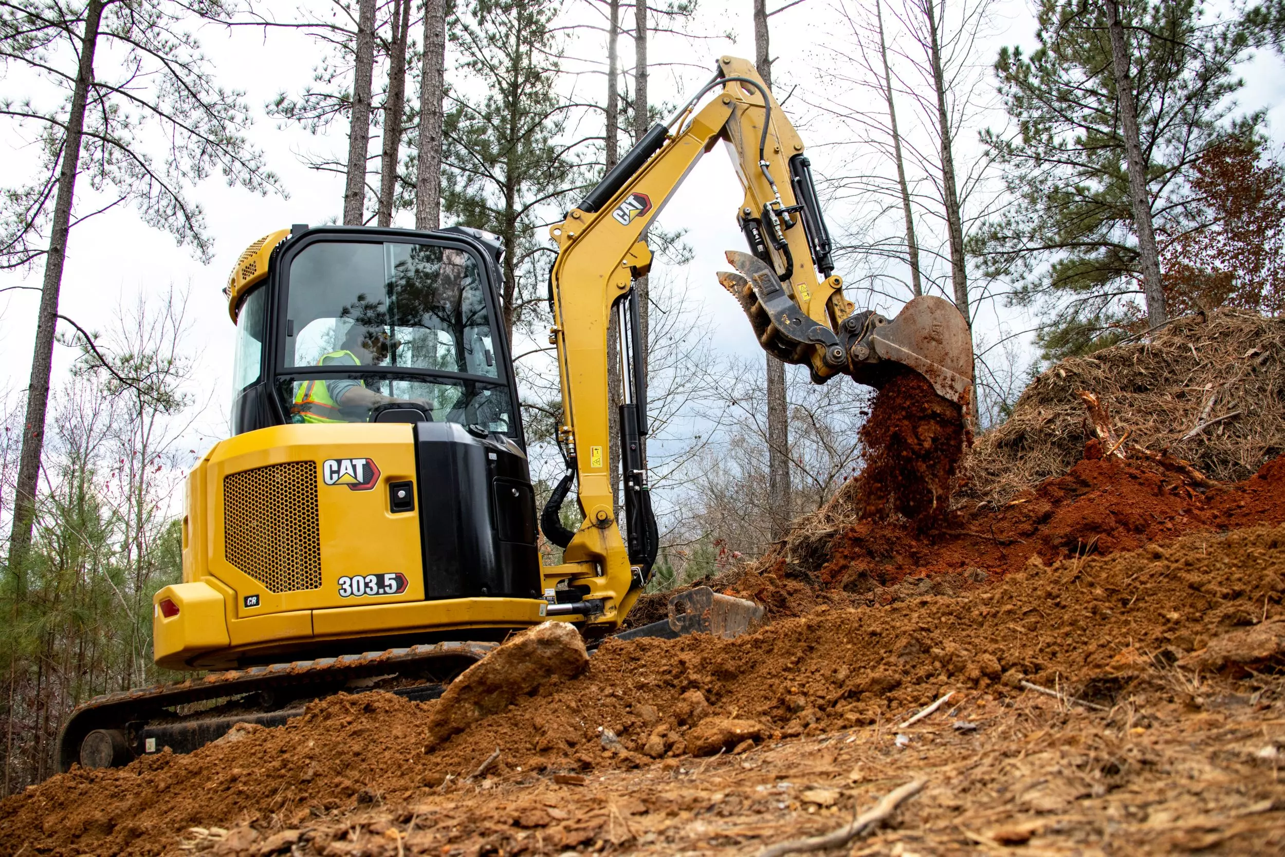 Caterpillar 303.5 CR, Мини-экскаваторы