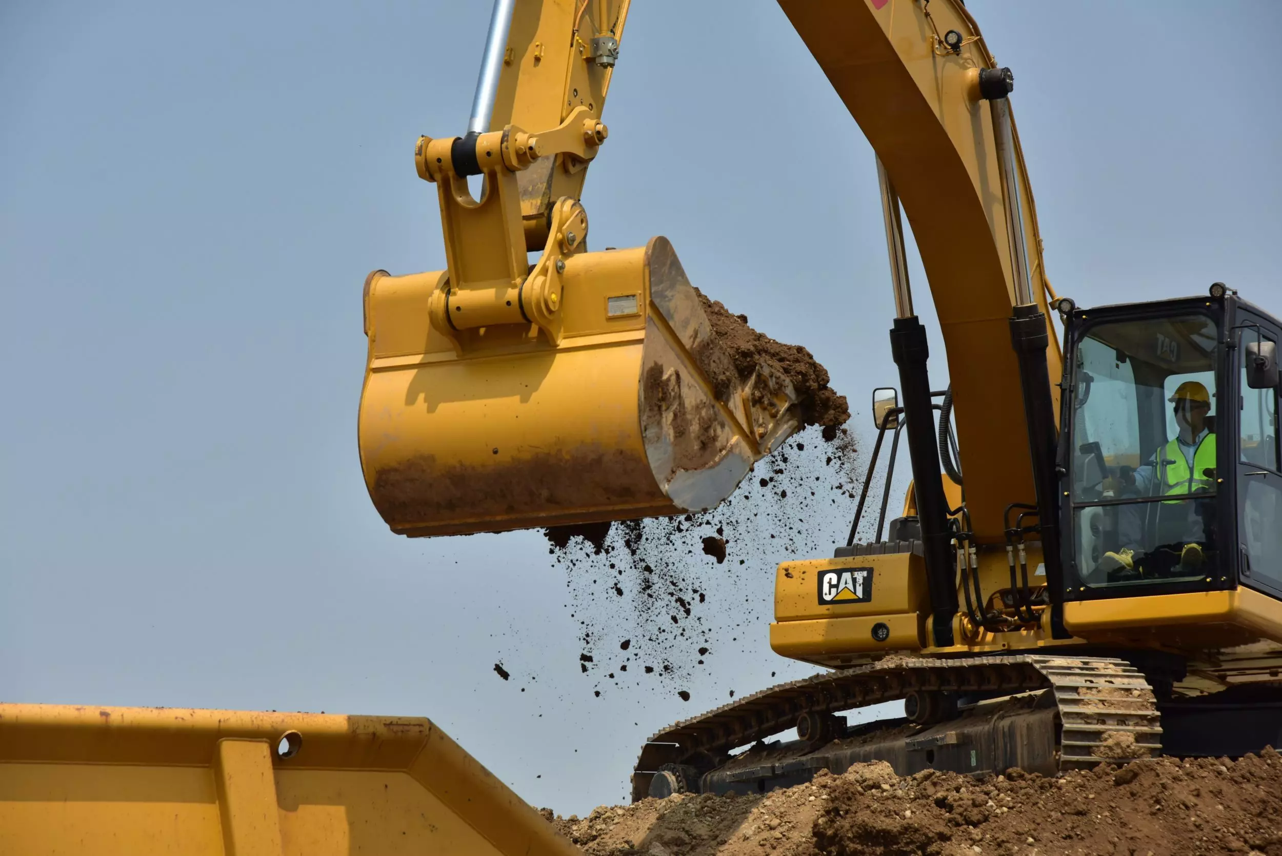 Caterpillar 330, Гусеничные экскаваторы