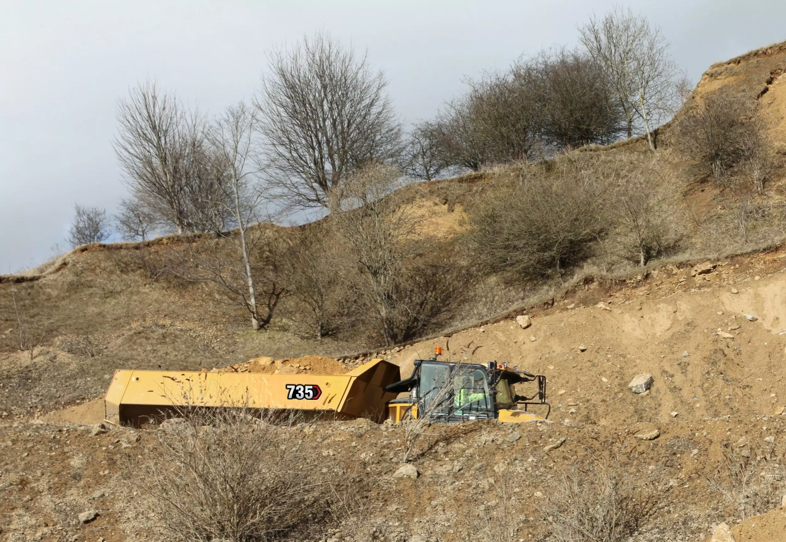 Caterpillar 735, Карьерные самосвалы