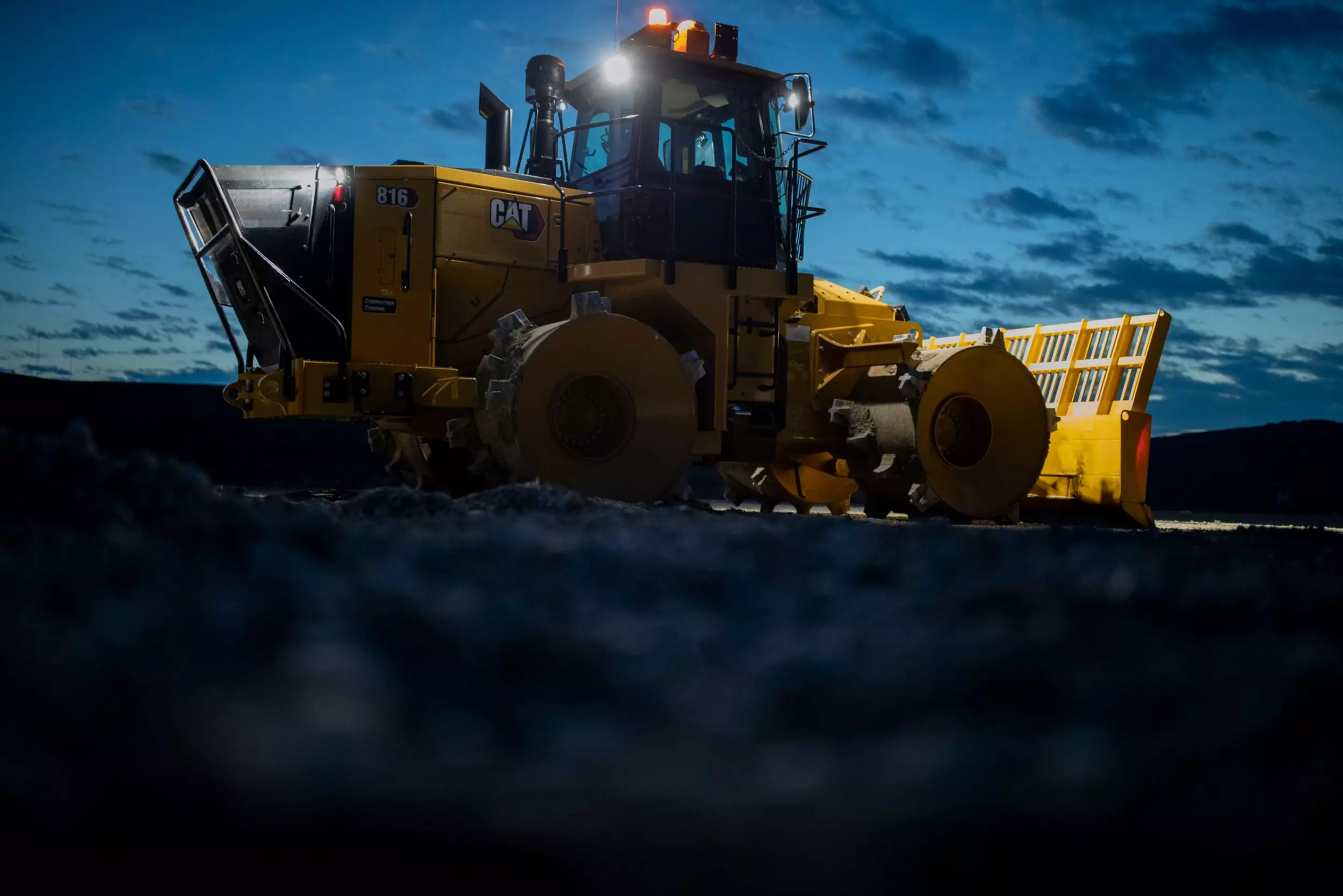 Caterpillar 816K, Дорожные катки