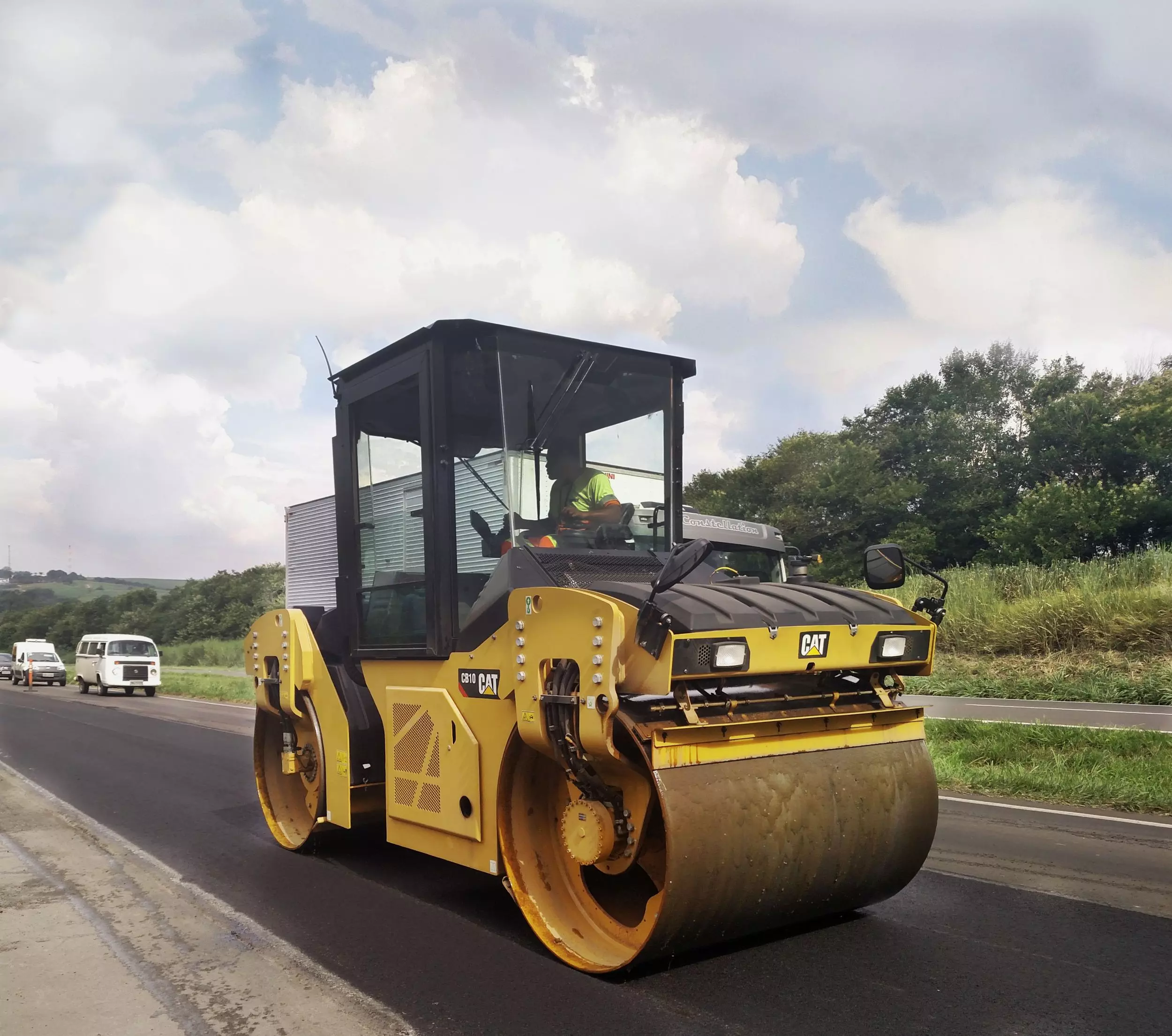 Caterpillar CB10, Дорожные катки