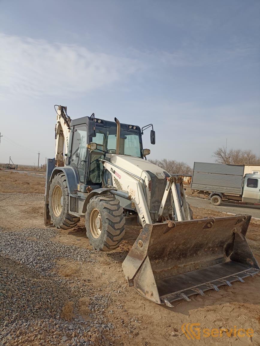 Terex TLB 890