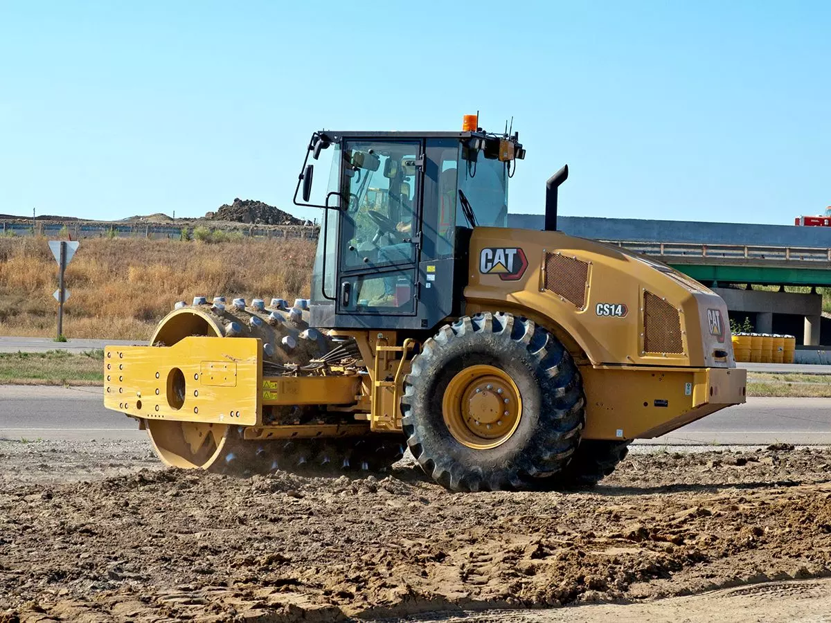 caterpillar cs14, Дорожные катки