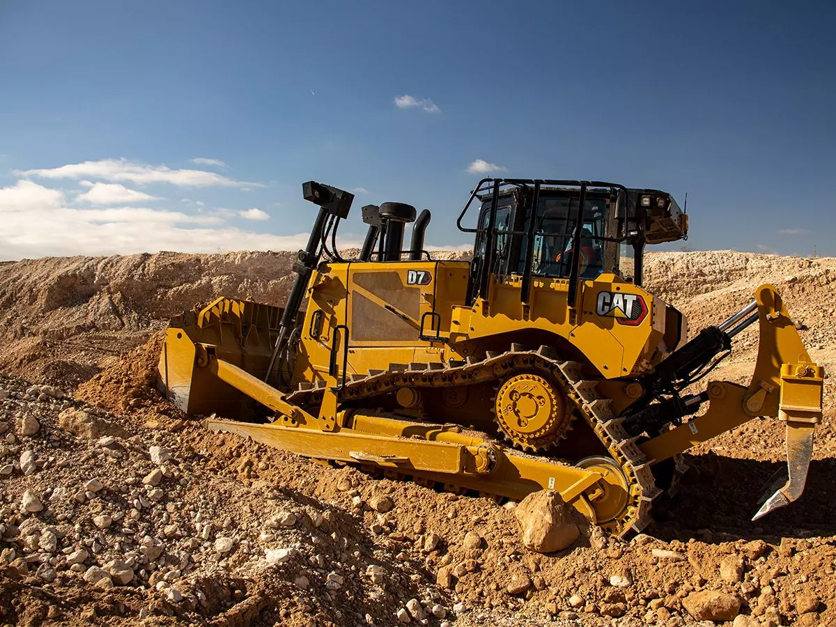 Caterpillar D7, Бульдозеры