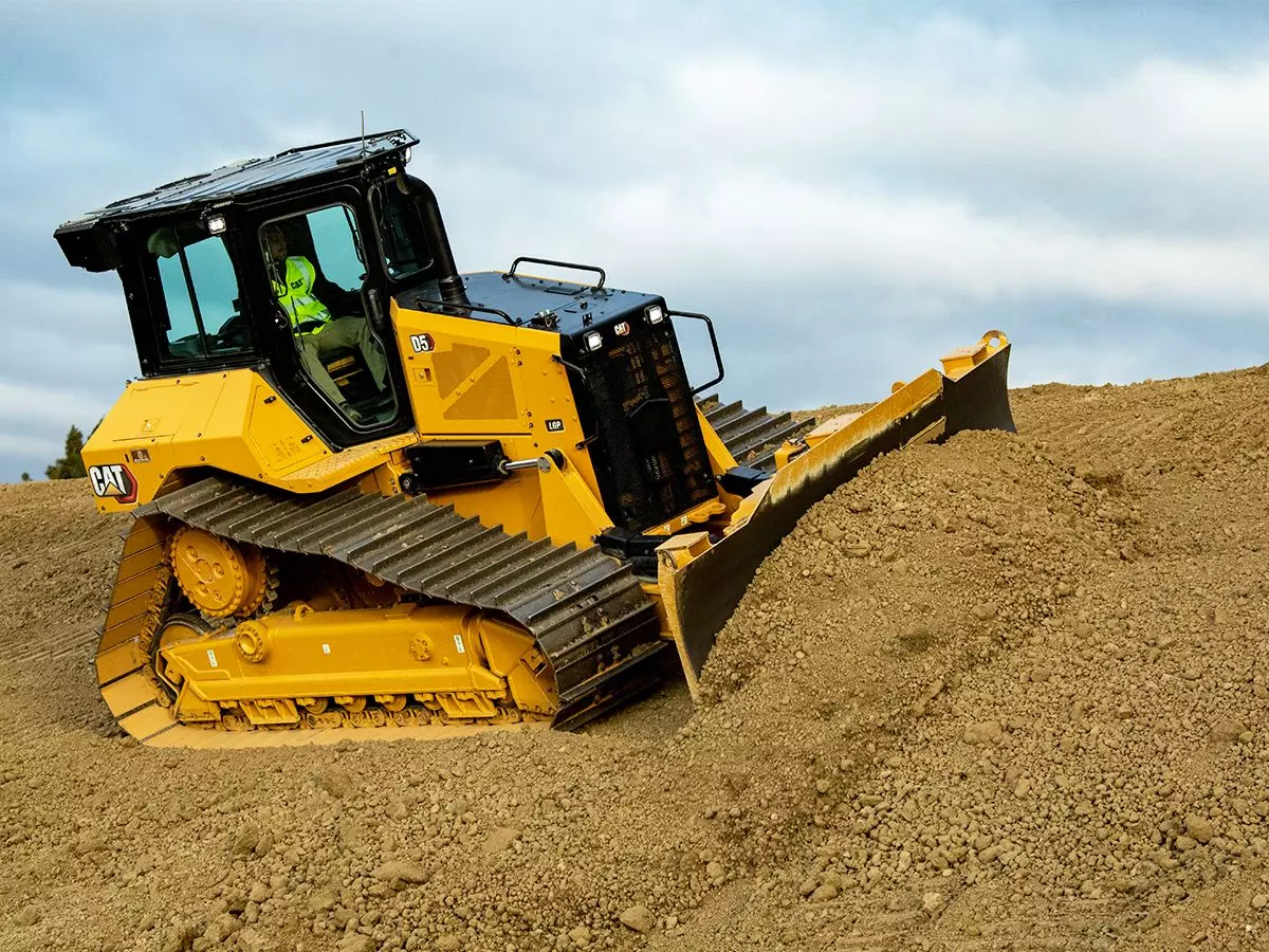Caterpillar D5, Бульдозеры