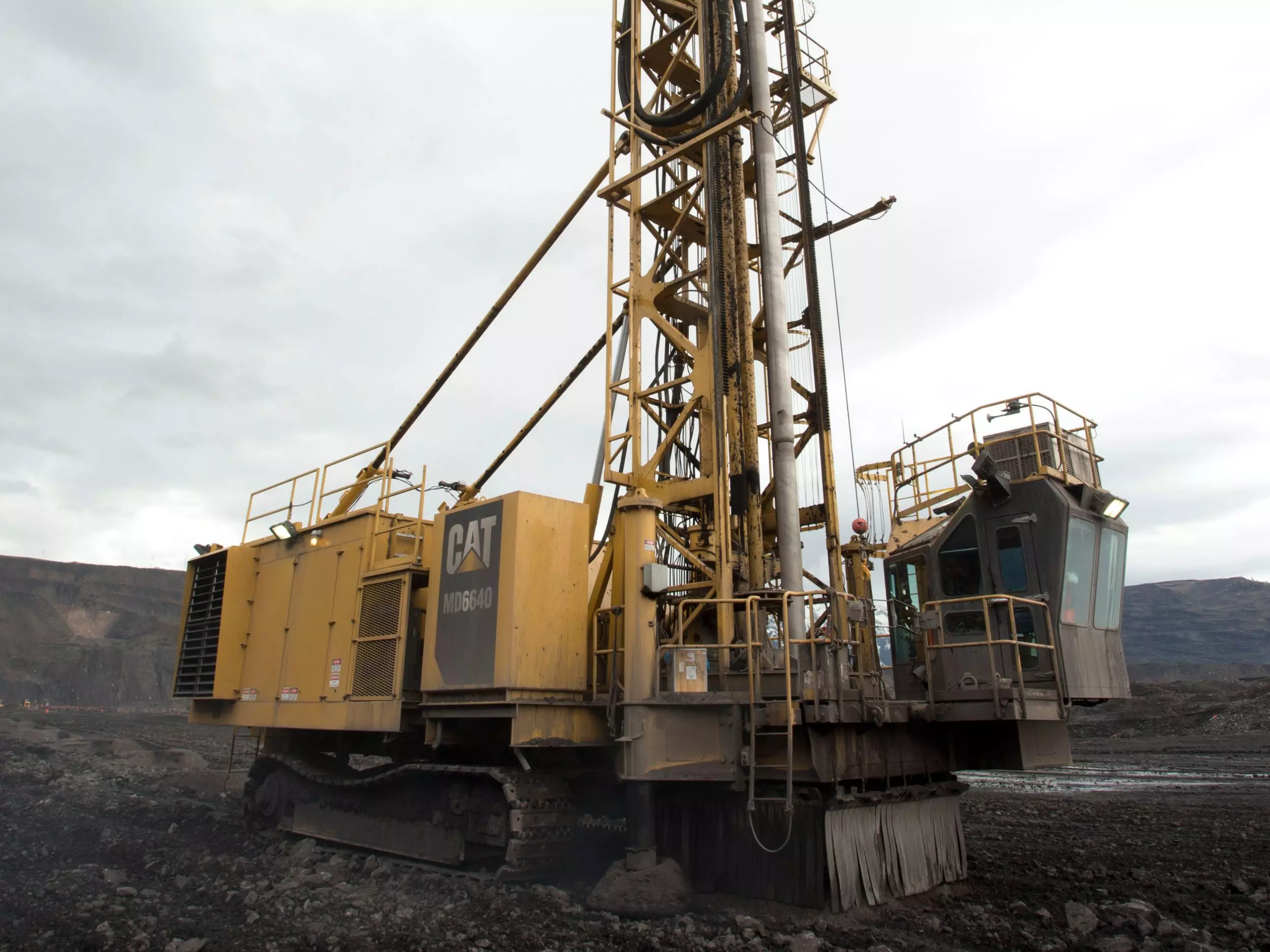 Caterpillar MD6640, Буровые станки для устройства свай