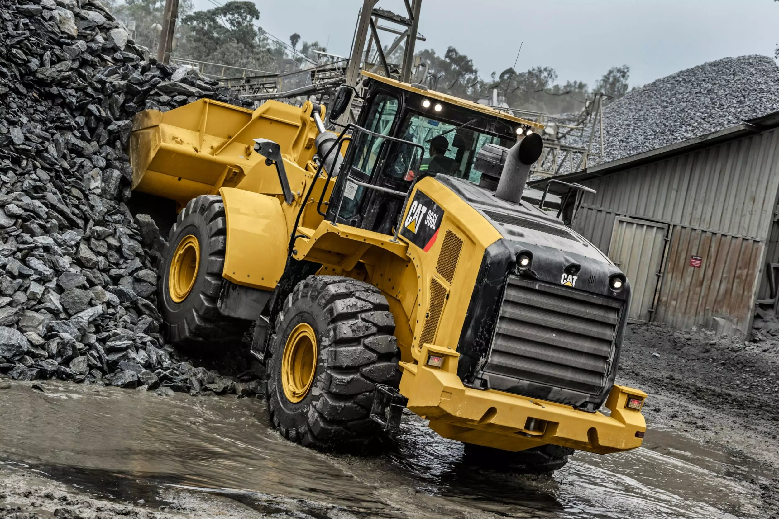 Caterpillar 966L, Фронтальные погрузчики