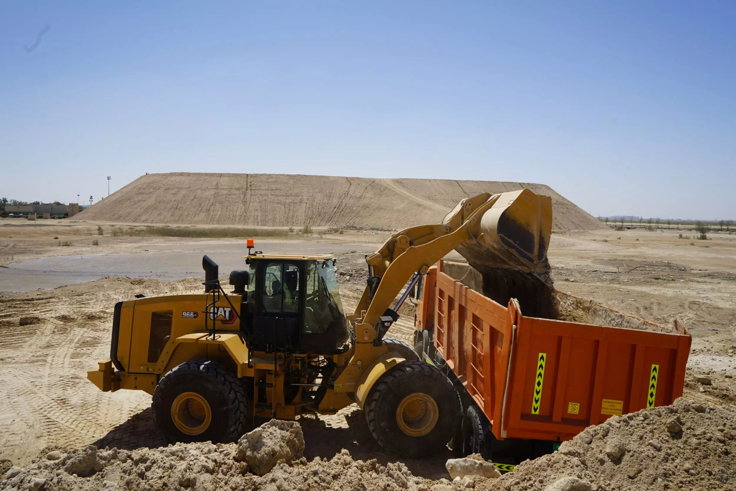 Caterpillar 966 GC, Фронтальные погрузчики