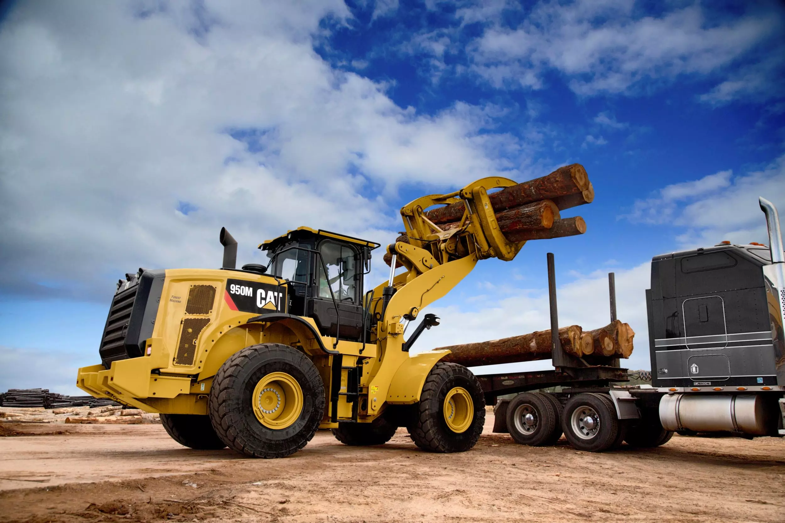 Caterpillar 950M, Вспомогательная горно-шахтная техника