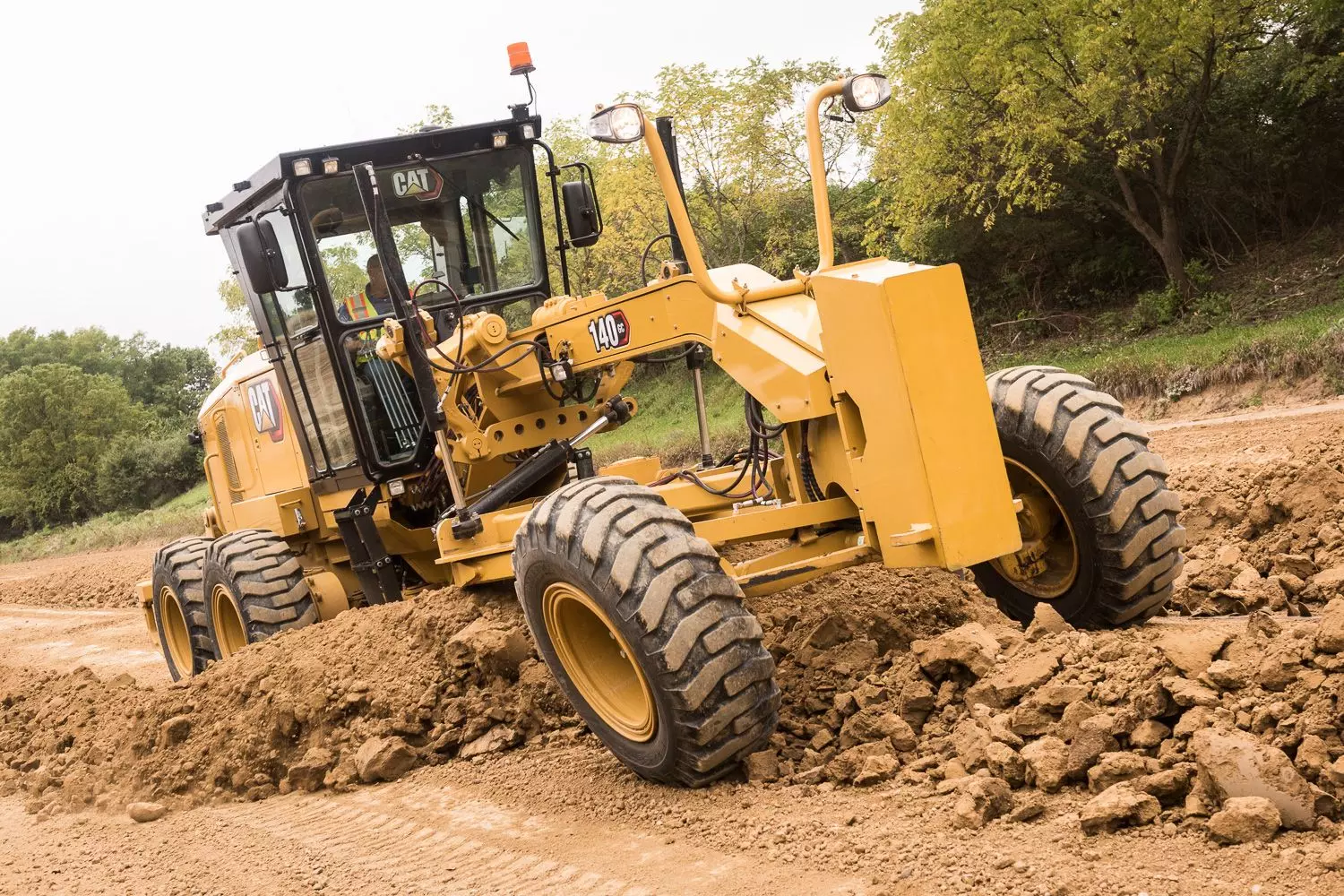 Caterpillar 140 GC / 140 GC AWD, Грейдеры