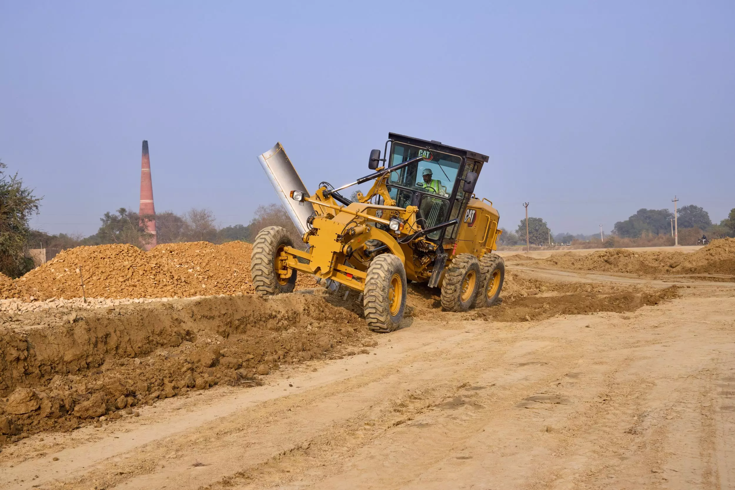 Caterpillar 120 GC, Грейдеры