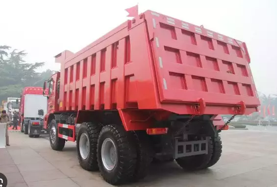 HOWO ZZ5907W414L, Карьерные самосвалы