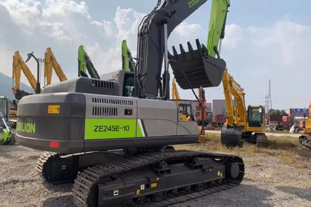 Zoomlion ZE245E, Гусеничные экскаваторы