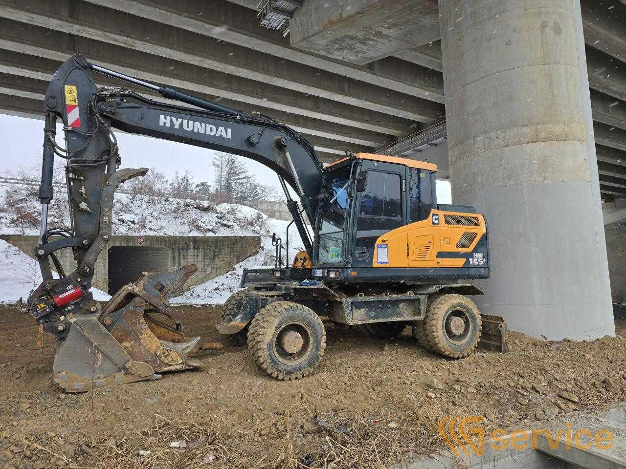 HYUNDAI