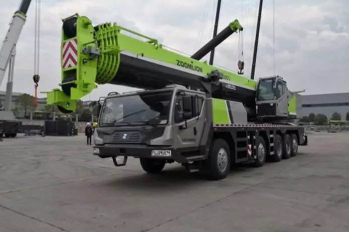 Zoomlion ZTC1000, Автокраны