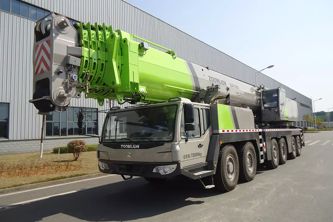 Zoomlion ZAT3000, Краны