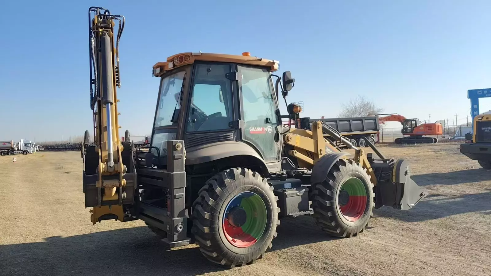 Shanmon 388H, Экскаваторы-погрузчики