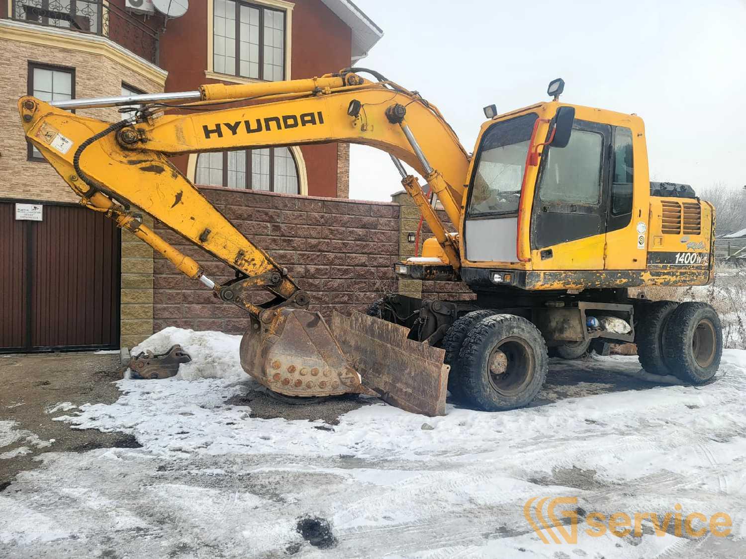 Hyundai R 140LC-7