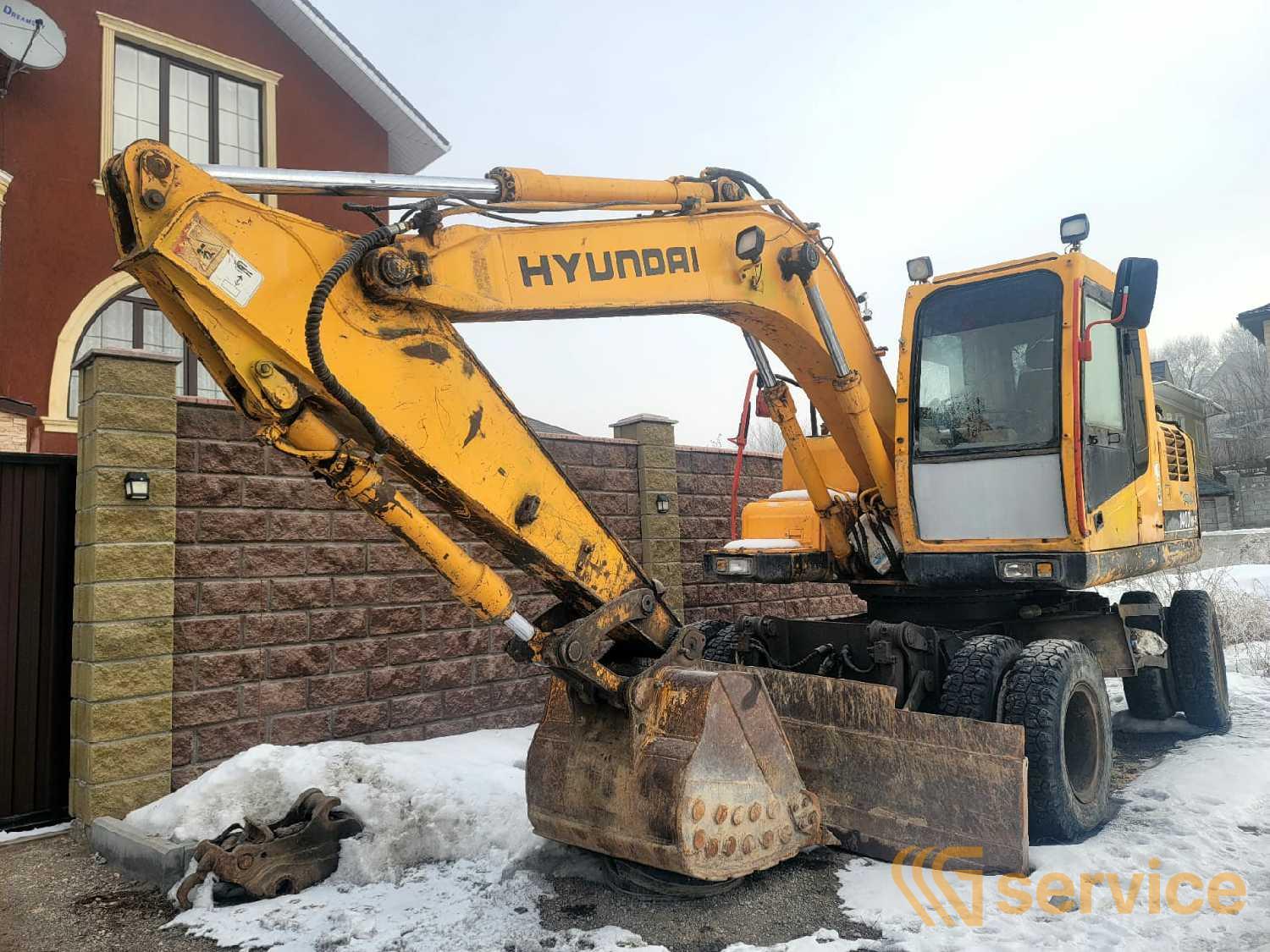 Hyundai R 140LC-7
