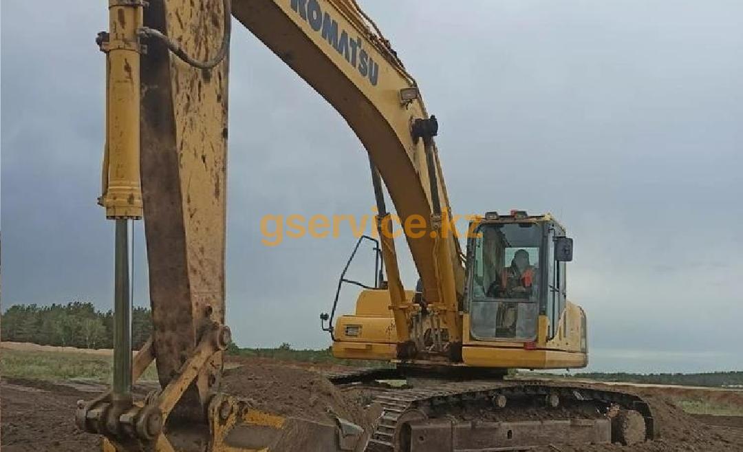 KOMATSU