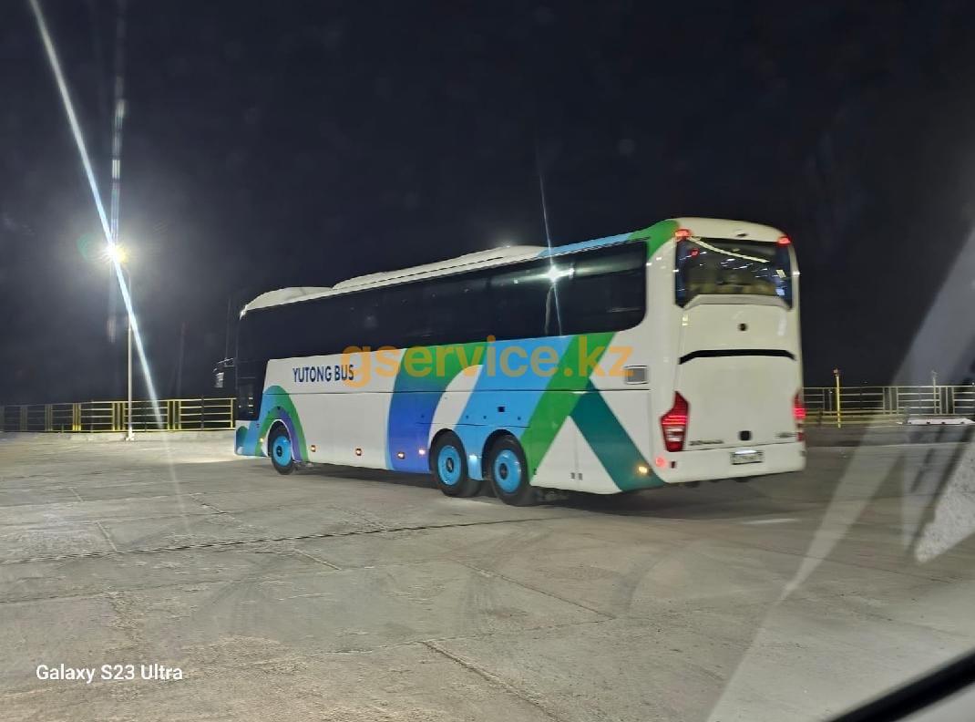 VAN HOOL