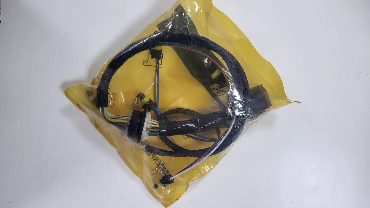 501-4461 (5014461) Топливный насос фильтров блок подкачки Cat Caterpillar спецтехника Код:501-4461 (5014461) Топливный насос фильтров блок подкачки Cat Caterpillar спецтехника Код: 501-4461