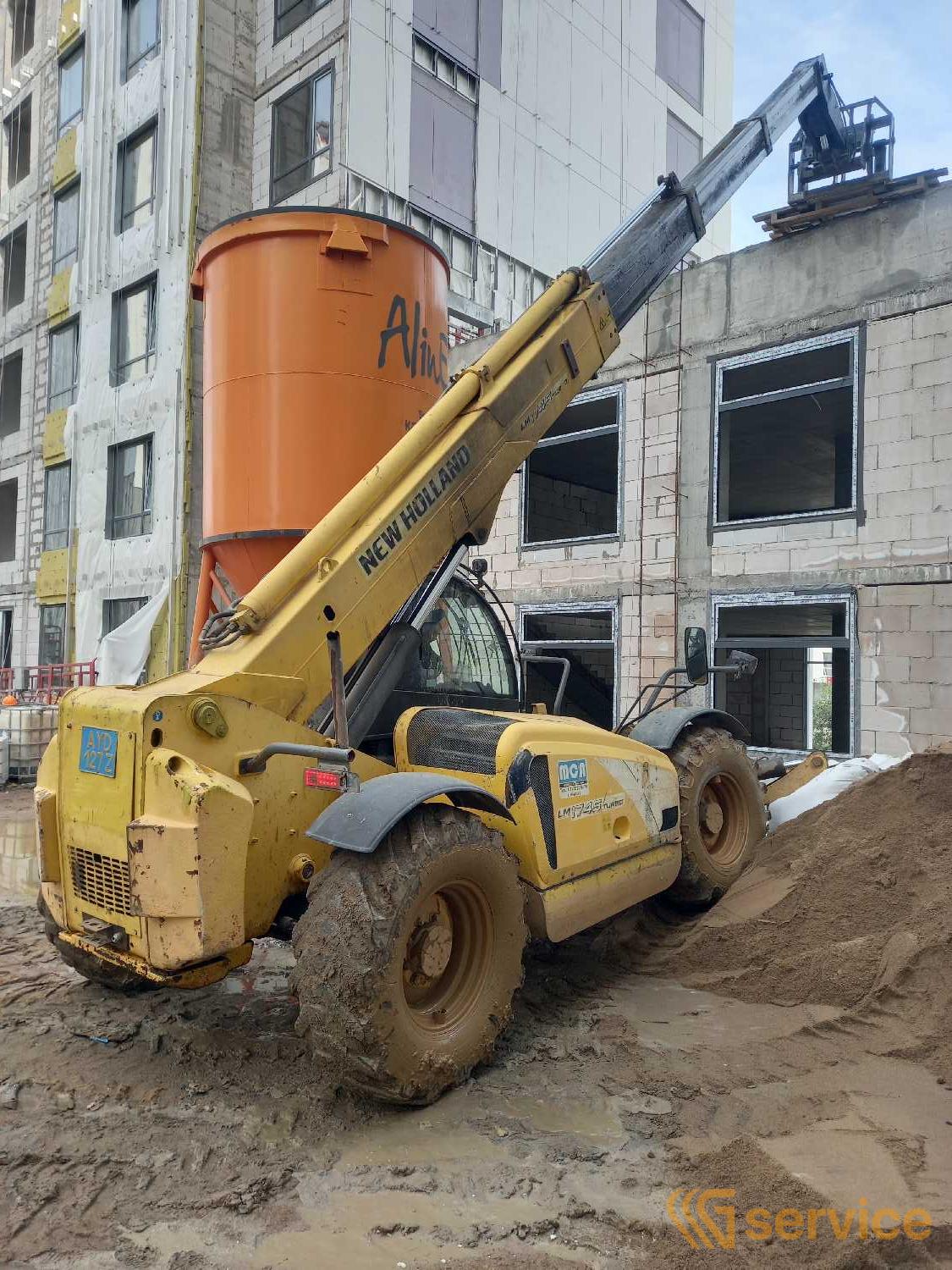 NEW HOLLAND