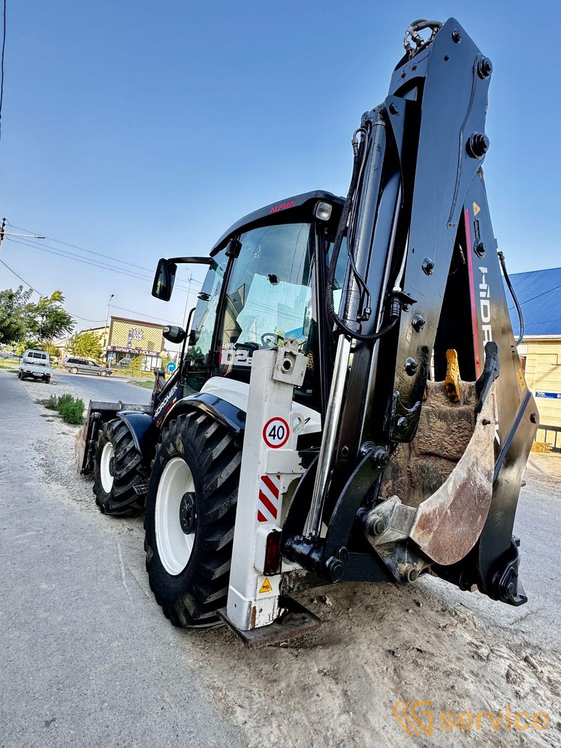 Hidromek HMK 102B