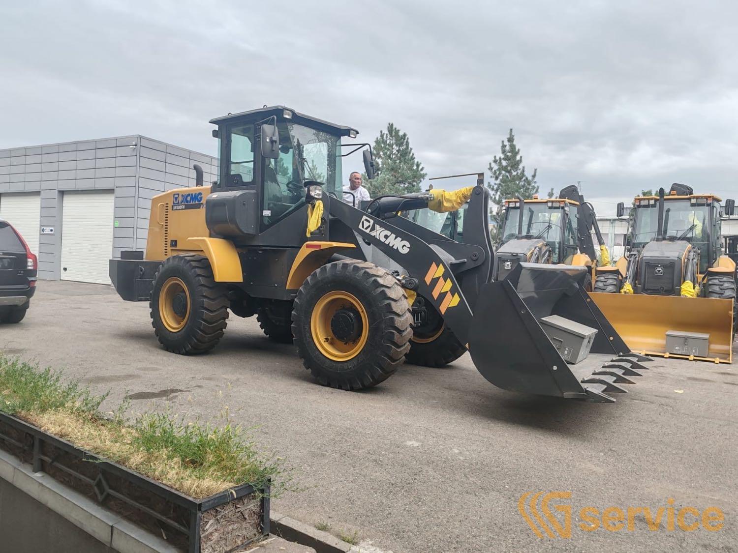 XCMG LW300FN-KN