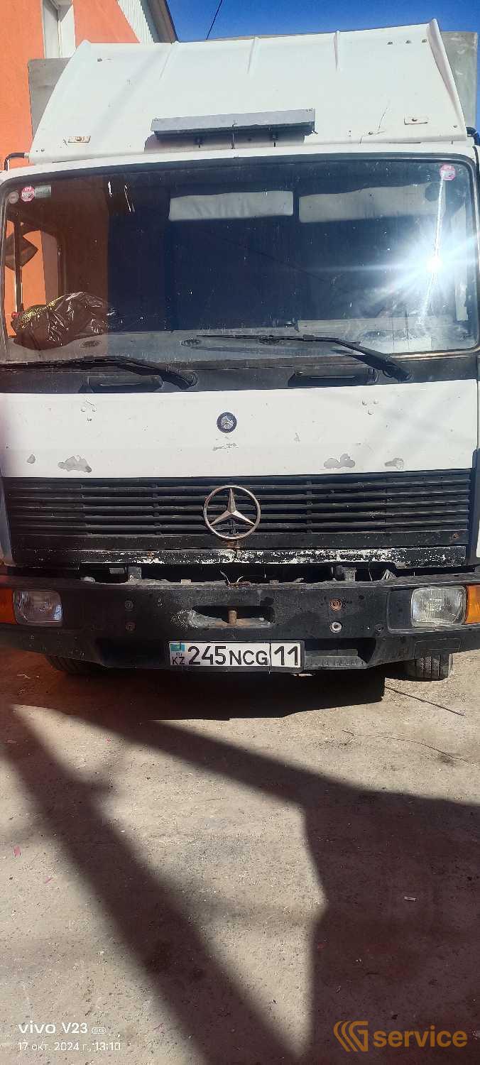 Mercedes-Benz 814