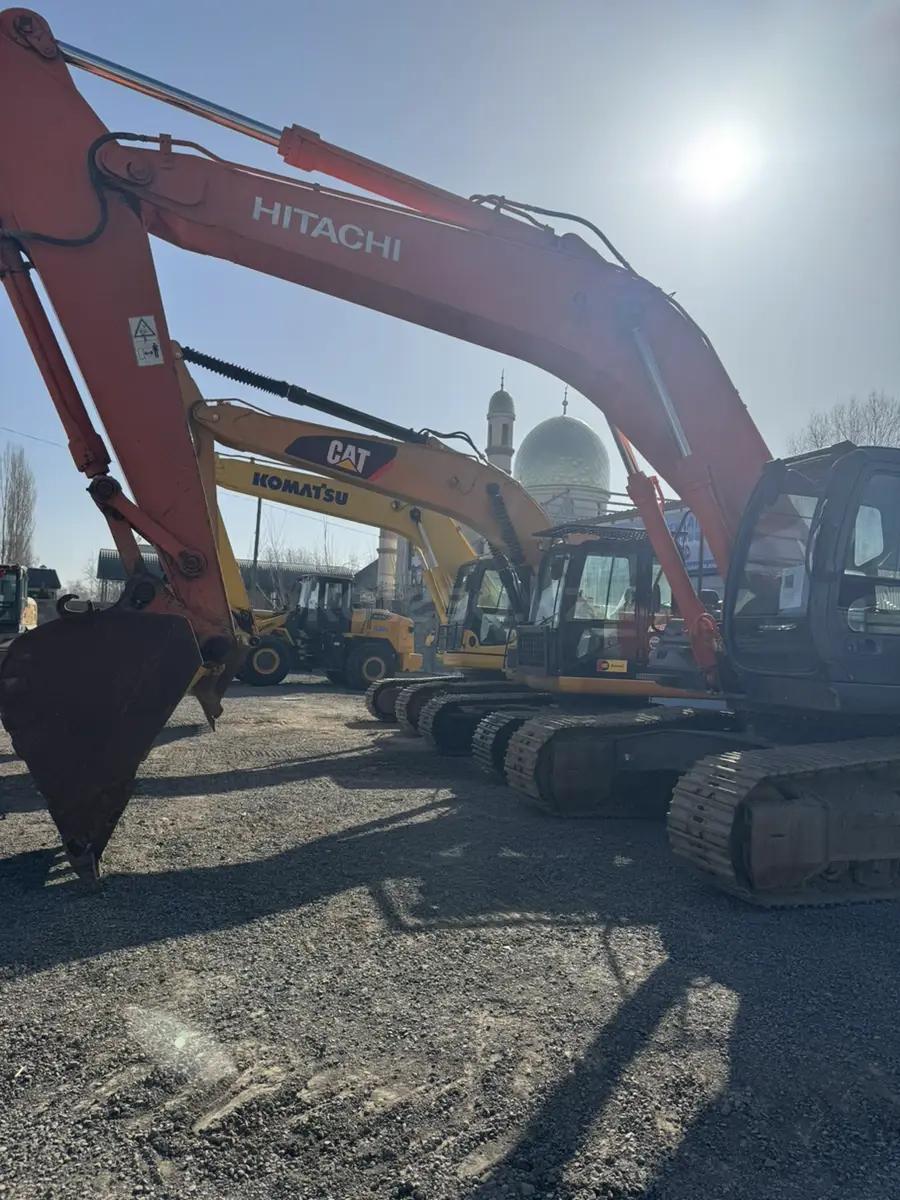 Hitachi ZX330