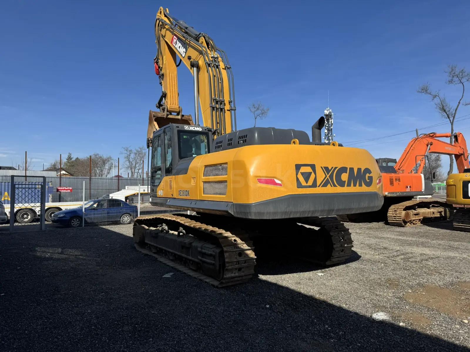 XCMG XE380DK