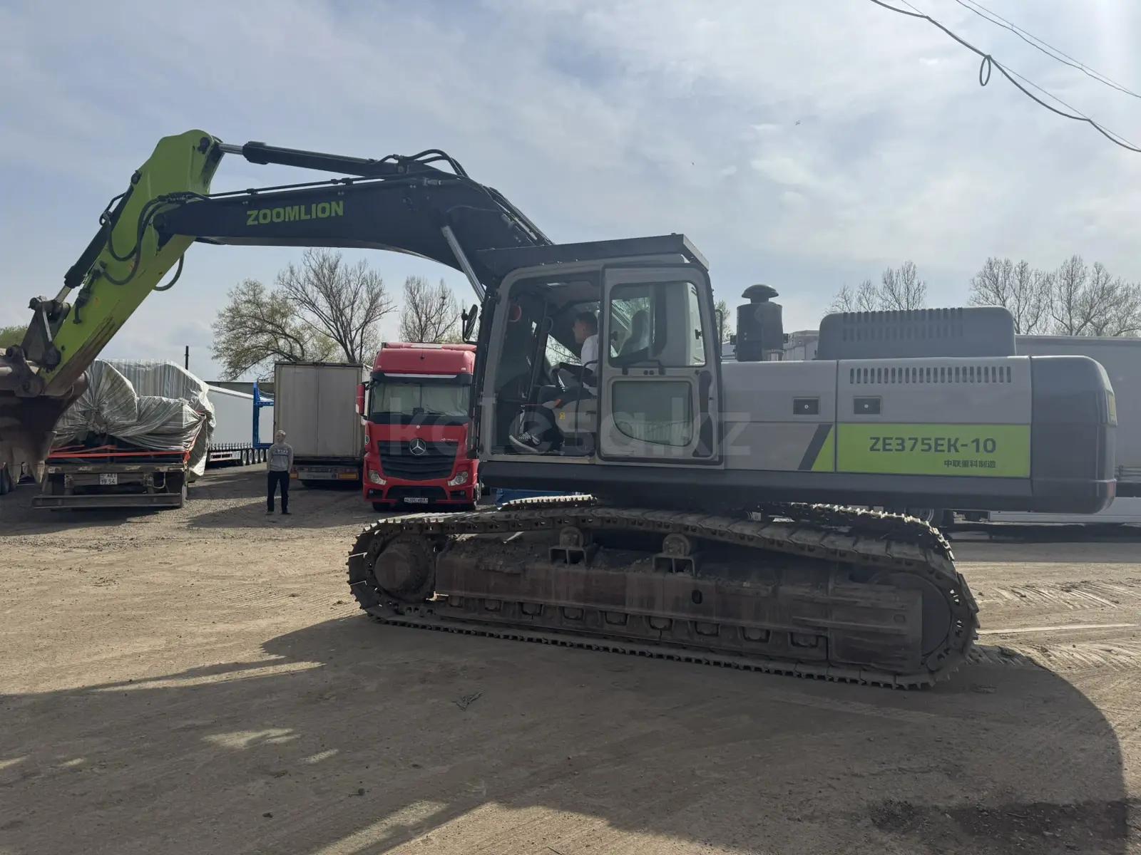 Zoomlion ZE370E