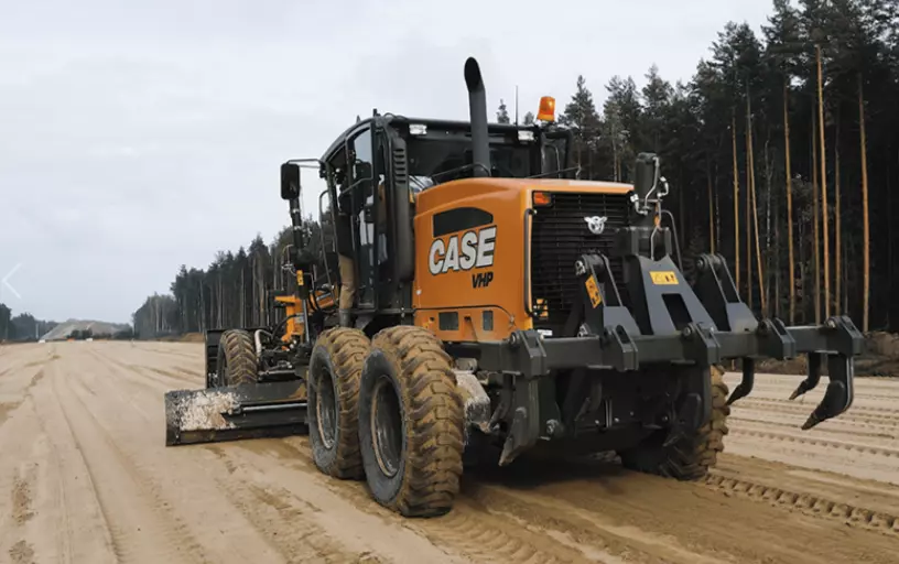Case 865B, Грейдеры
