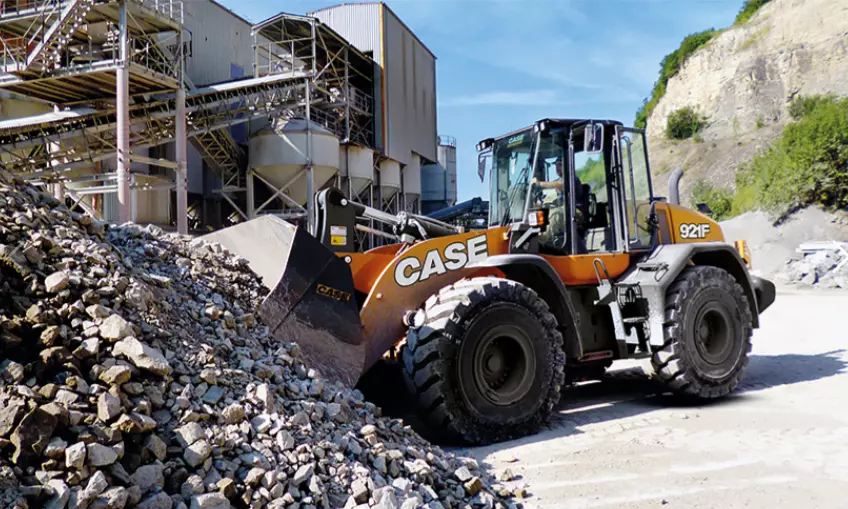 Case 921F, Фронтальные погрузчики