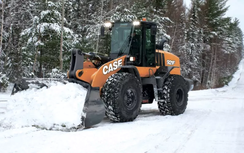 Case 921F, Фронтальные погрузчики