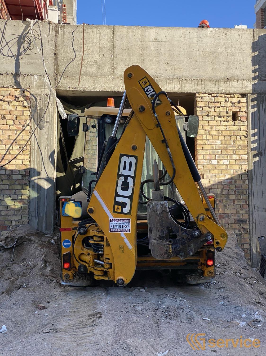 JCB