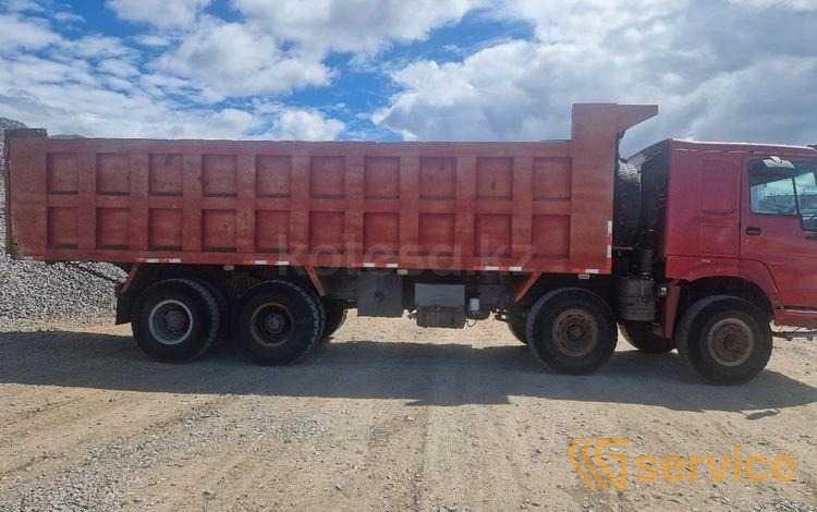 Howo ZZ5437S4667W (37M)