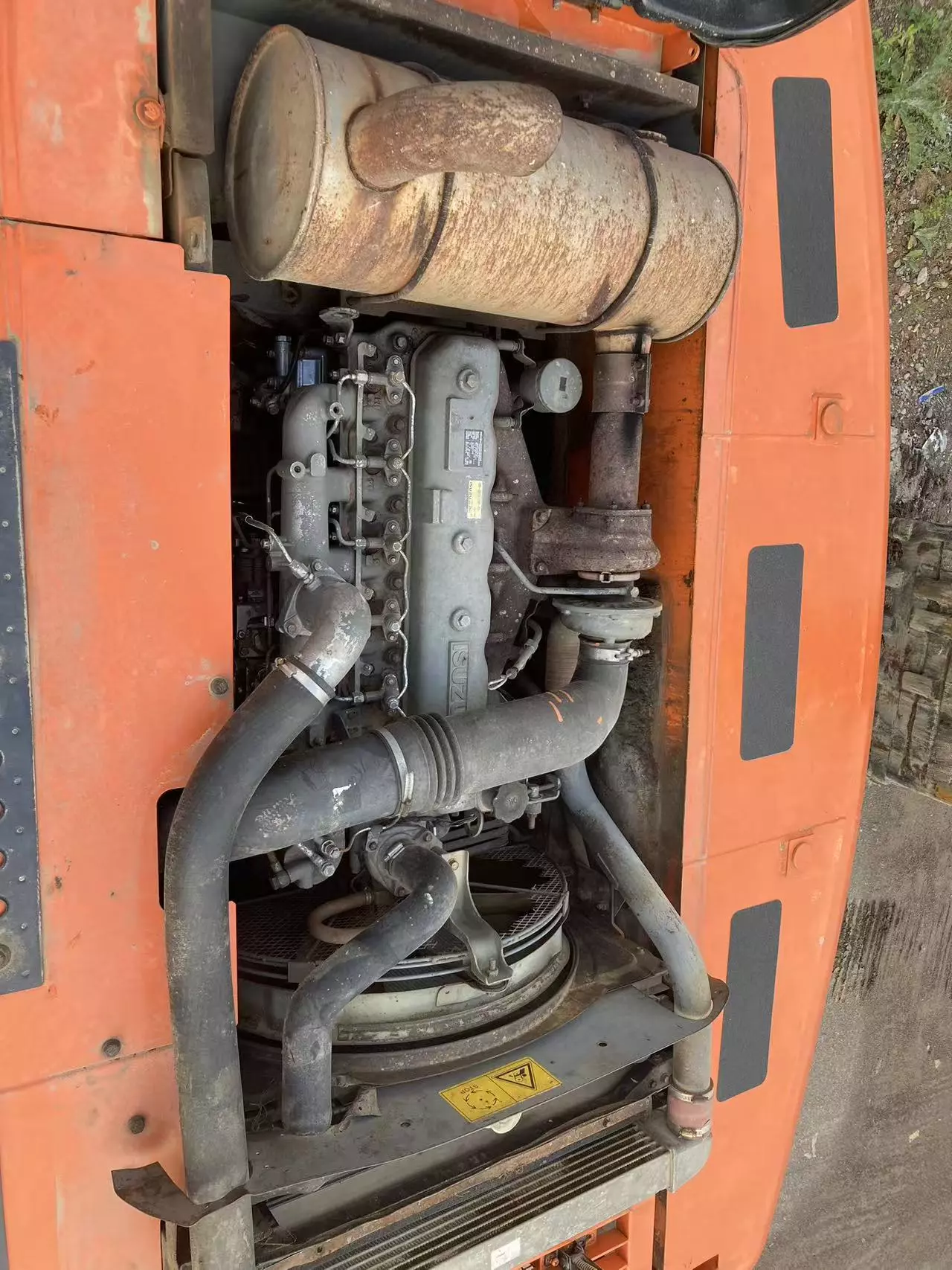 Hitachi ZX230, Гусеничные экскаваторы
