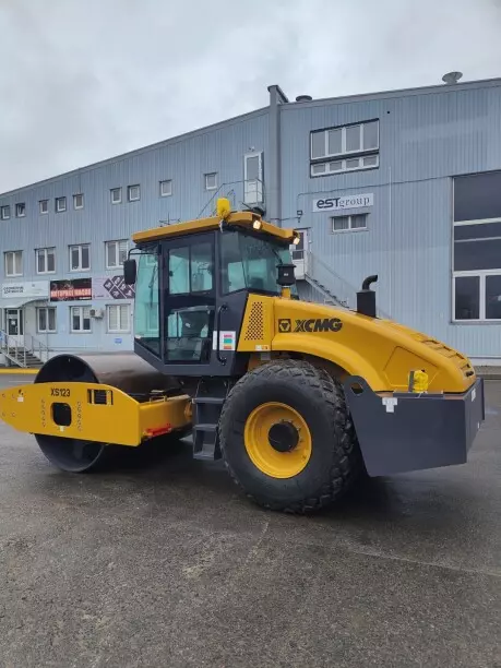 XCMG XMR30E, Дорожные катки