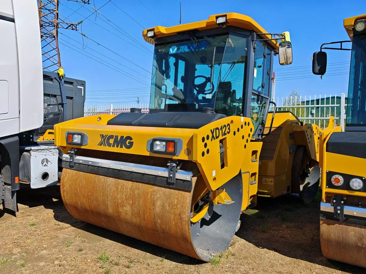 XCMG XD123, Дорожные катки