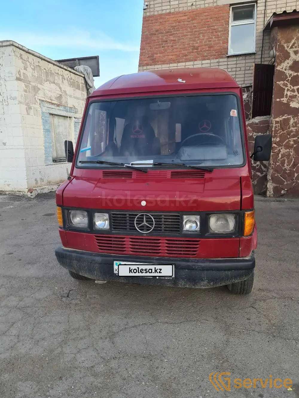 Mercedes-Benz 814