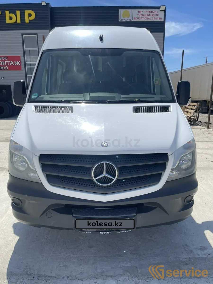 Mercedes-Benz 814