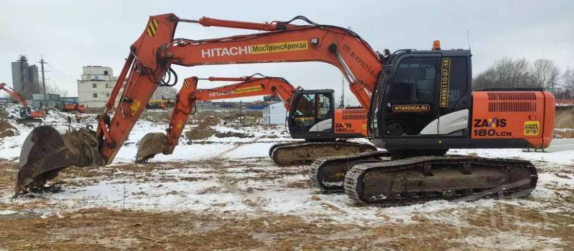 HITACHI