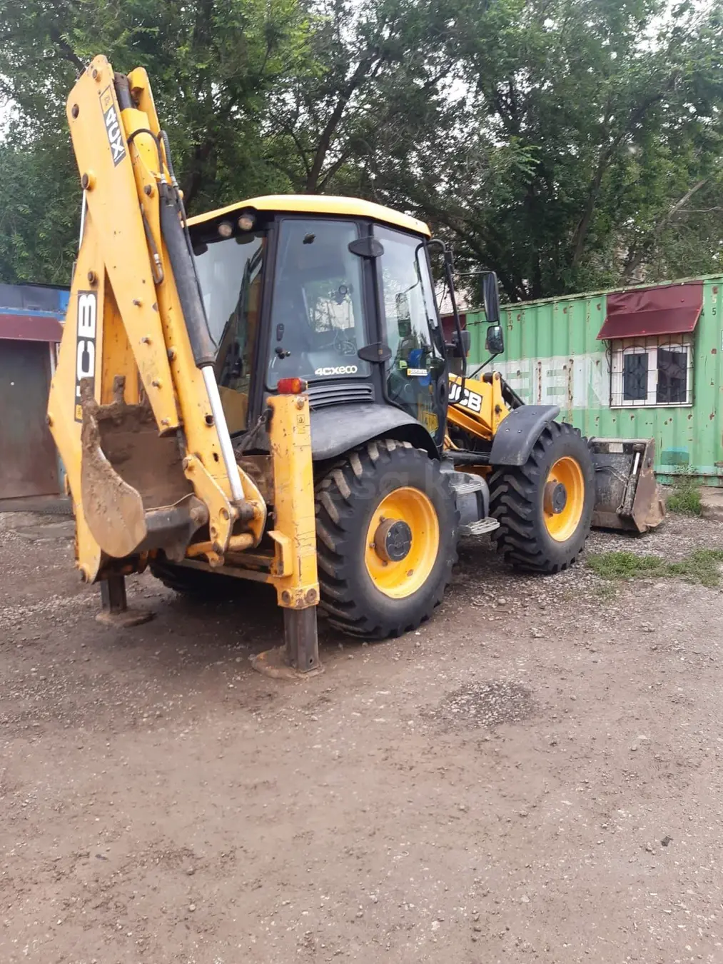 JCB