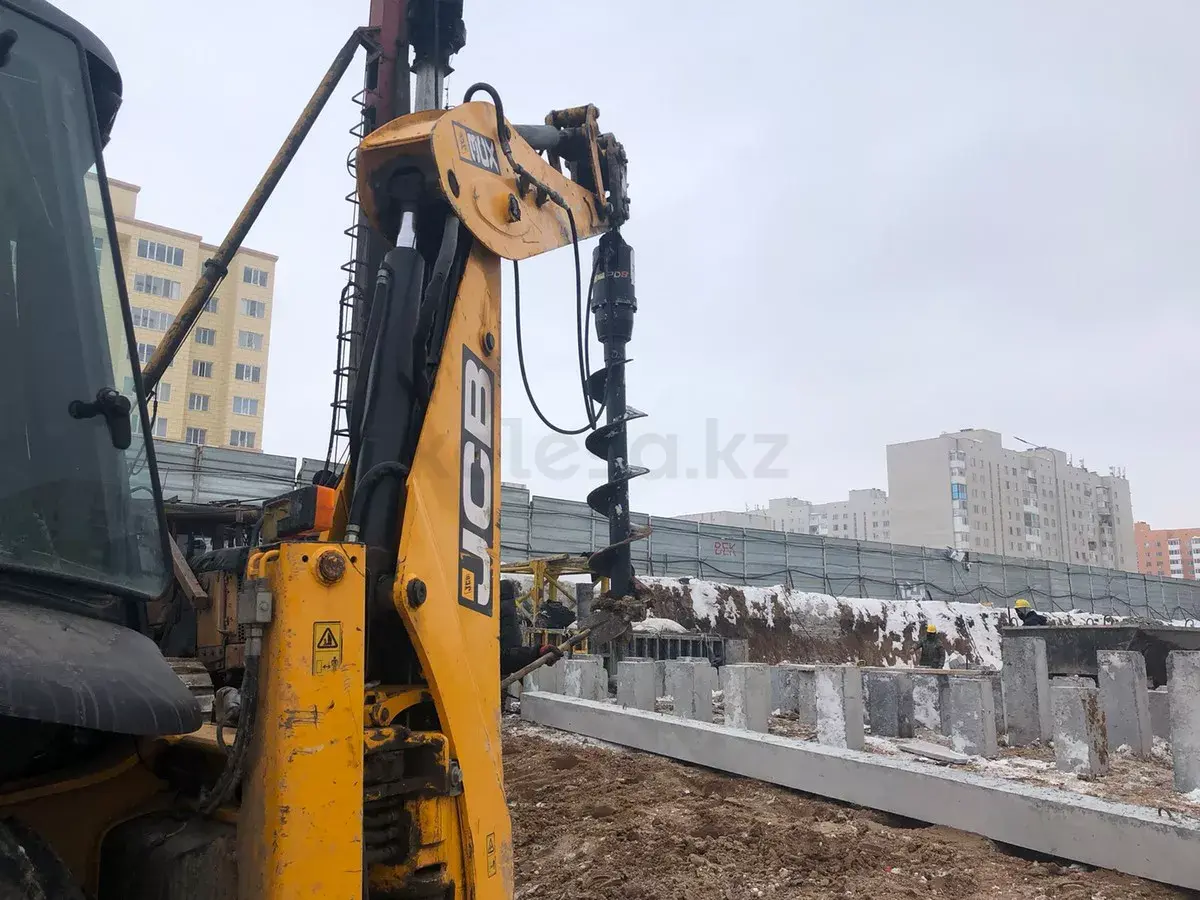 JCB